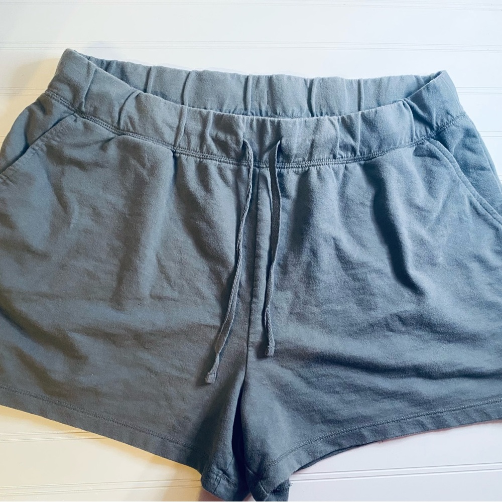 Natural Reflections Women's Drawstring Athletic Shorts — Slate Gray